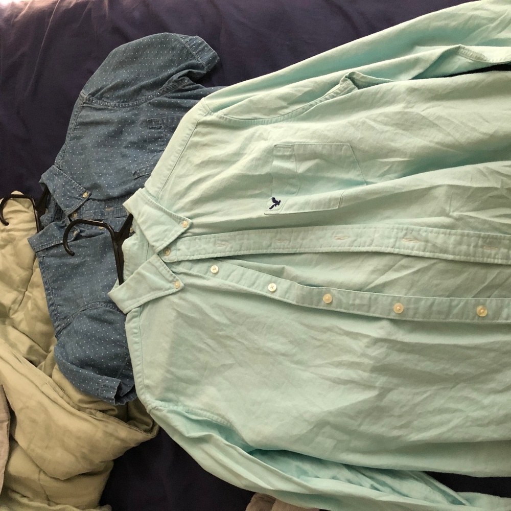 American Eagle Button Down